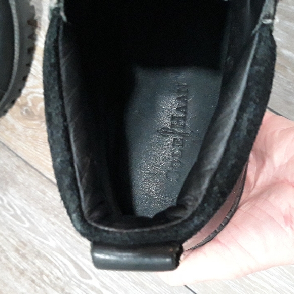 Cole Haan black leather red lace boots. Size 10 - Picture 7 of 11